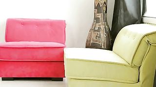 Anteprima del video: Ventenne bionda e bella scopata