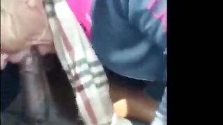 Nero cazzuto sborra in bocca a molte troie