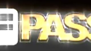 Coppia di fidanzati scopa con passione