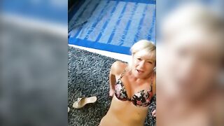 VUOI che TI SCOPO ? Zoccola !!!