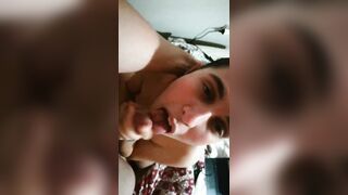 Anteprima del video: Matilte da Milano si da da fare con il cazzo dell'amico