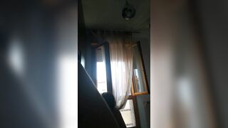 Riprendo la mia tipa mentre si veste