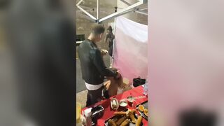 Pornostar in erba succhia il cazzo di Rocco