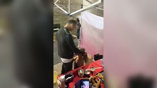 Pornostar in erba succhia il cazzo di Rocco