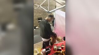 Pornostar in erba succhia il cazzo di Rocco