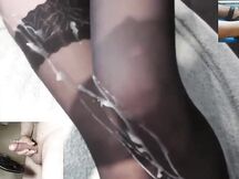 Sborro sulle gambe della cugina