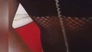 Scopato da un uomo come una puttanella in calore