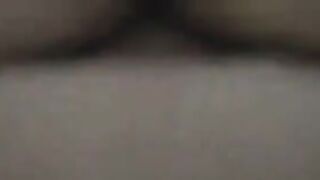 Non le basta mai il cazzo