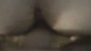 Non le basta mai il cazzo