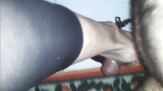 Sotto i piedi della mia troia