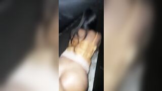 Anteprima del video: Scopa la zoccola in pieno centro