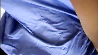 La porca soddisfa un nuovo amico...