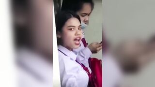 Ragazza zoccola mima pompino