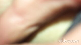 Simona si fa sditalinare la figa pelosa