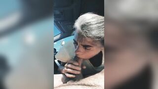 Vecchia puttana beve buon brodo