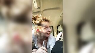 Troietta bionda succhia cazzone nero