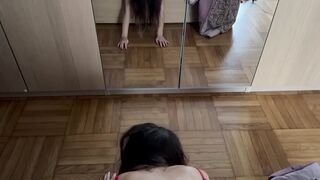 Scopo una escort che sta a testa in giù come