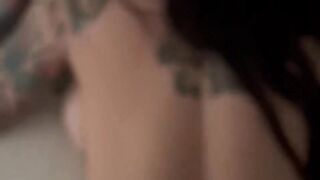 Italiana scopata e sborrata sul culo