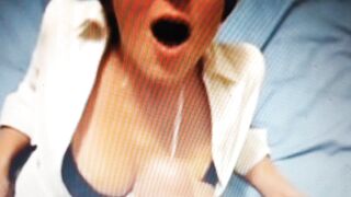 Bella bruna sborrata in faccia