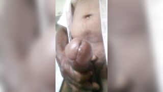 Il mio cazzone che sborra in cam