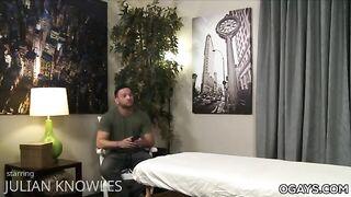 Massaggio gay con penetrazione anale