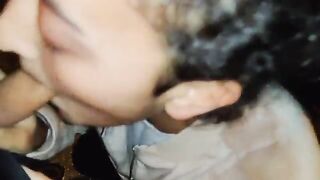 Giovane puttanella scopata in strada