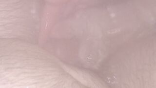 Giochini nella vasca con mani e piedi