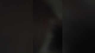 Gode e lui le sborra sulla figa