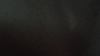 Gode e lui le sborra sulla figa