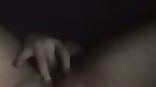 La mia troia si sgrilletta per me