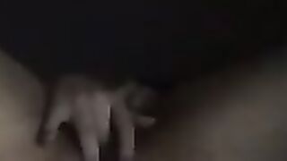 La mia troia si sgrilletta per me