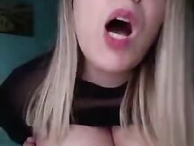 Porca napoletana, decide di tradire il cornuto marito.