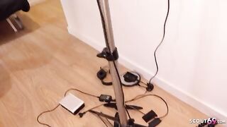 La giovane rossa tatuata