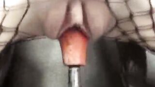 Bella puttanella rossa batte in strada