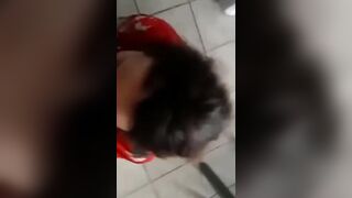 La moglie fa cornuto il marito con il BULL