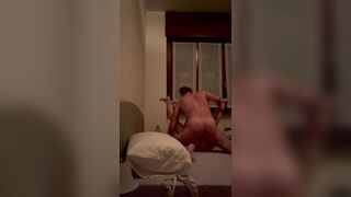 Dice al marito che vuole fare la puttana