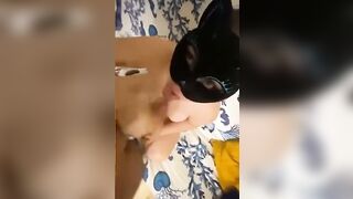 Mamma italiana tradisce con un toro napoletano