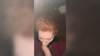 Italiana dai capelli rossi è una troia mangia cazzi