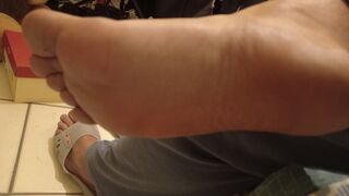 Anteprima del video: Feet split saliva ,instacum