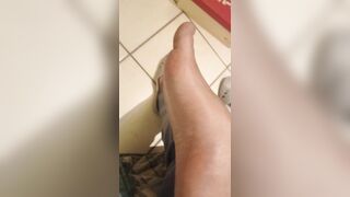 Feet split saliva ,instacum