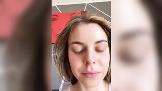 Una giovane coppia nostrana fa sesso in diretta streaming