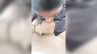 La mia puttana Samanta da Treviso mentre me lo succhia