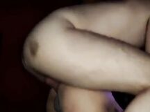 Il culo della mia ragazza stantuffato dal mio pene enorme !