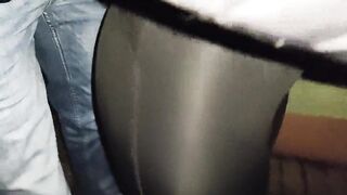 Troietta tedesca fa porcate col fidanzato in pubblico