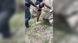 Anteprima del video: Coppia italiana fa sesso in un parco pubblico