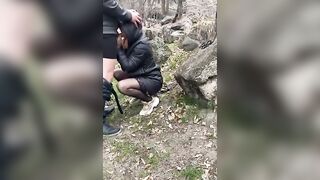 Coppia italiana fa sesso in un parco pubblico