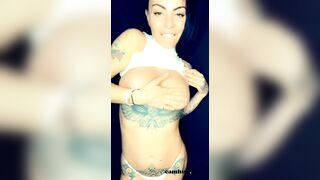 Video porno tiktok di una troia tatuata