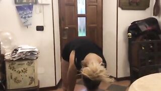 Moglie italiana chiavata dopo un pompino succoso