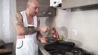 Anteprima del video: Escort di Pesaro chiavata da OMAR GALANTI