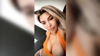 Diretta OF con la tettona troia Tami Tsunami